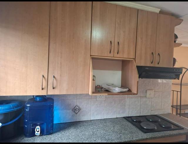 4 BEDROOM HOUSE FOR SALE IN CLAYVILLE
